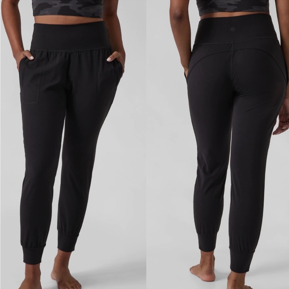 High-Waist Black Salutation Jogger Pants with Pockets